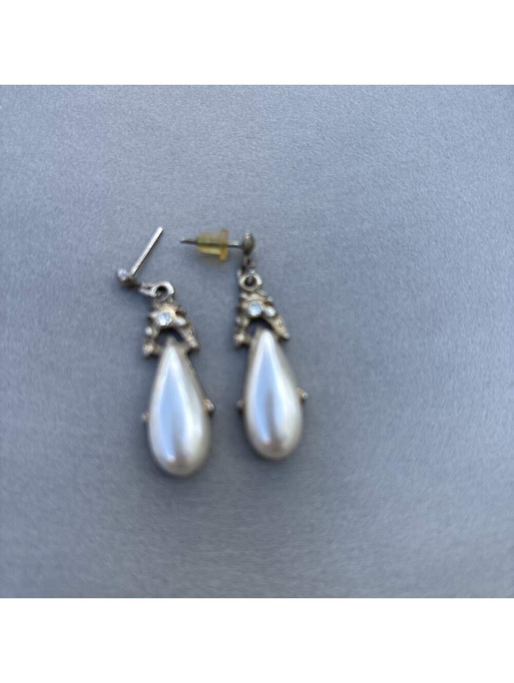 Vintage Earrings Pearlescent Dangle Charm Bead Pre Owned Jewelry
